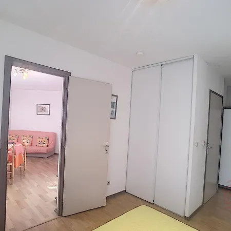 F2 Lumineux Avec Balcon, Proche Centre Et Thermes, Animaux Acceptes, Wifi Gratuit - Fr-1-451-21 *